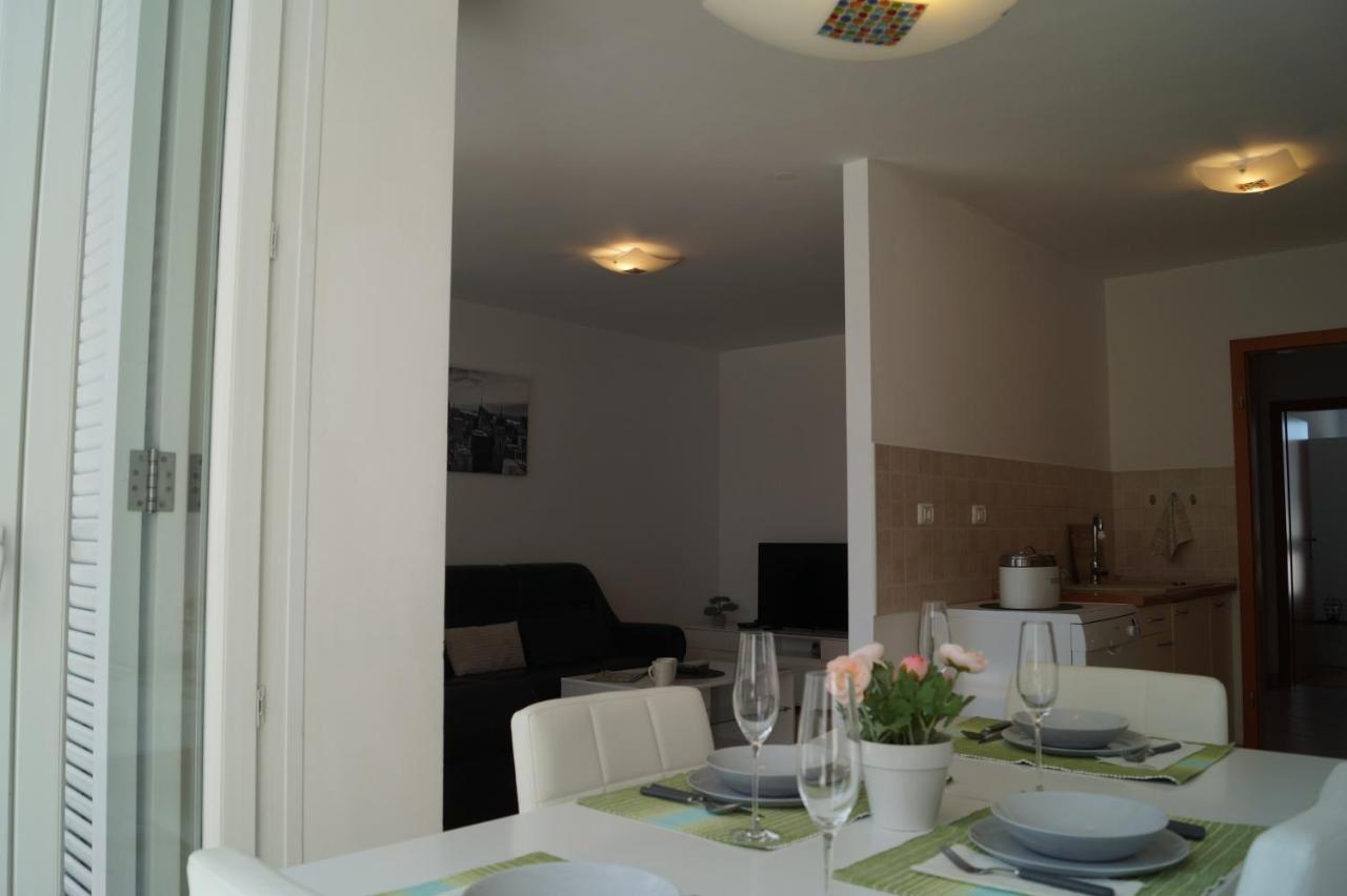 Sonce Appartement Izola Buitenkant foto